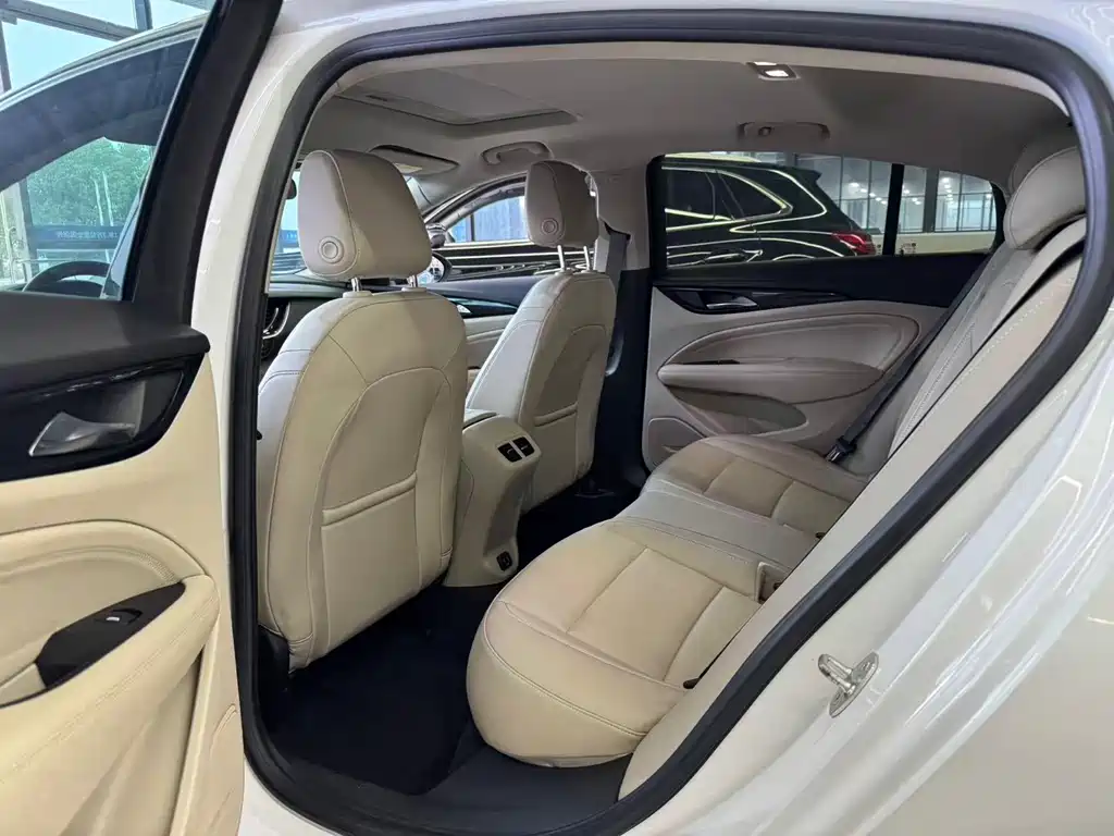 Buick Regal — фото 5