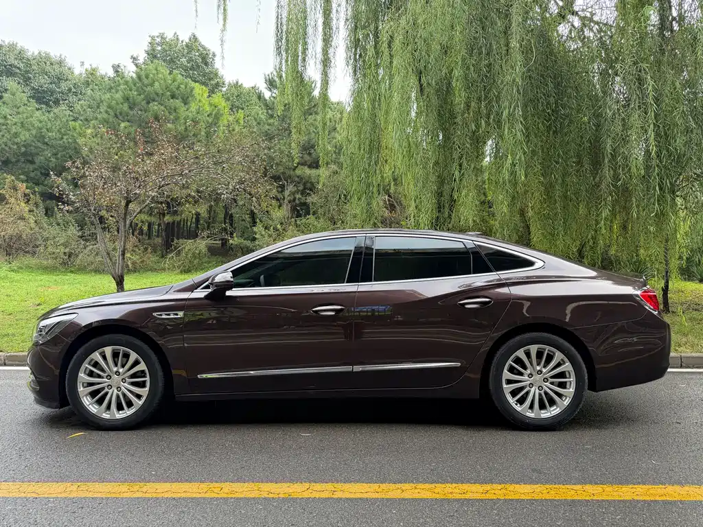 Buick LaCrosse — фото 3
