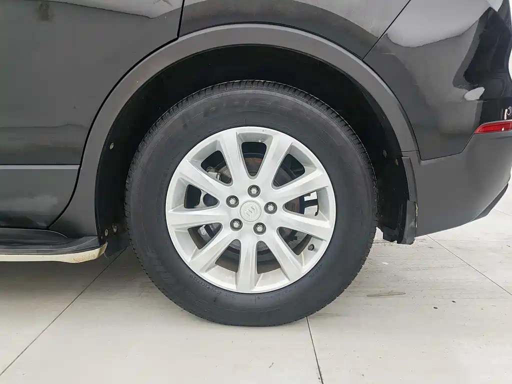 Buick Envision Plus — фото 23