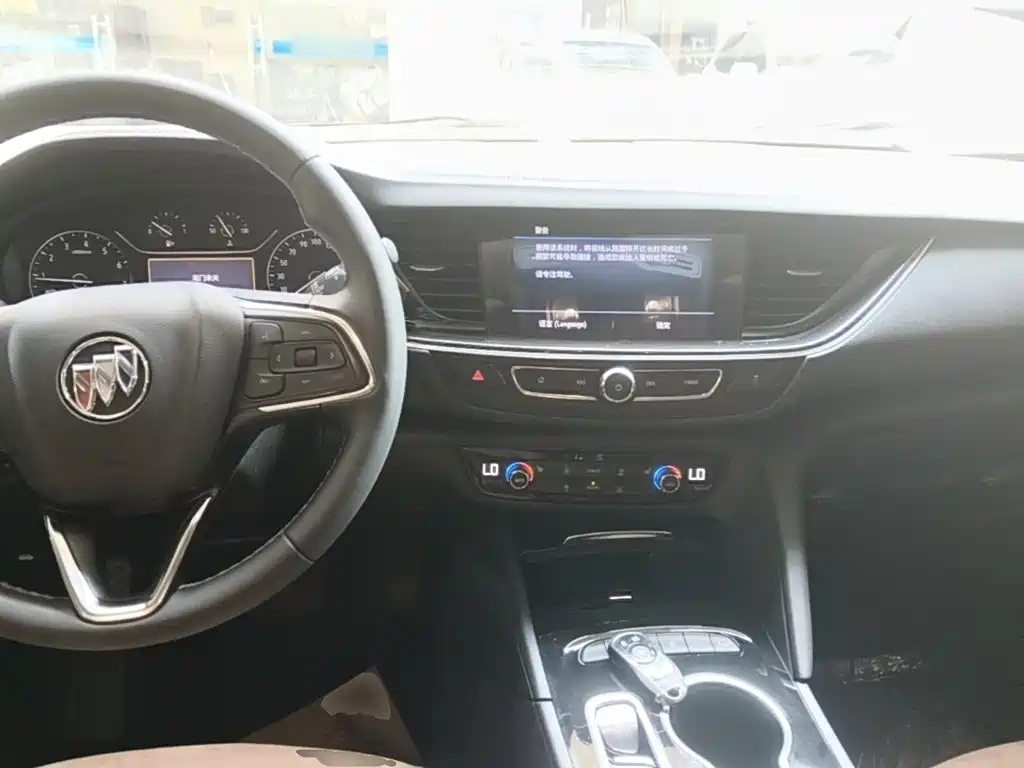 Buick Regal — фото 14