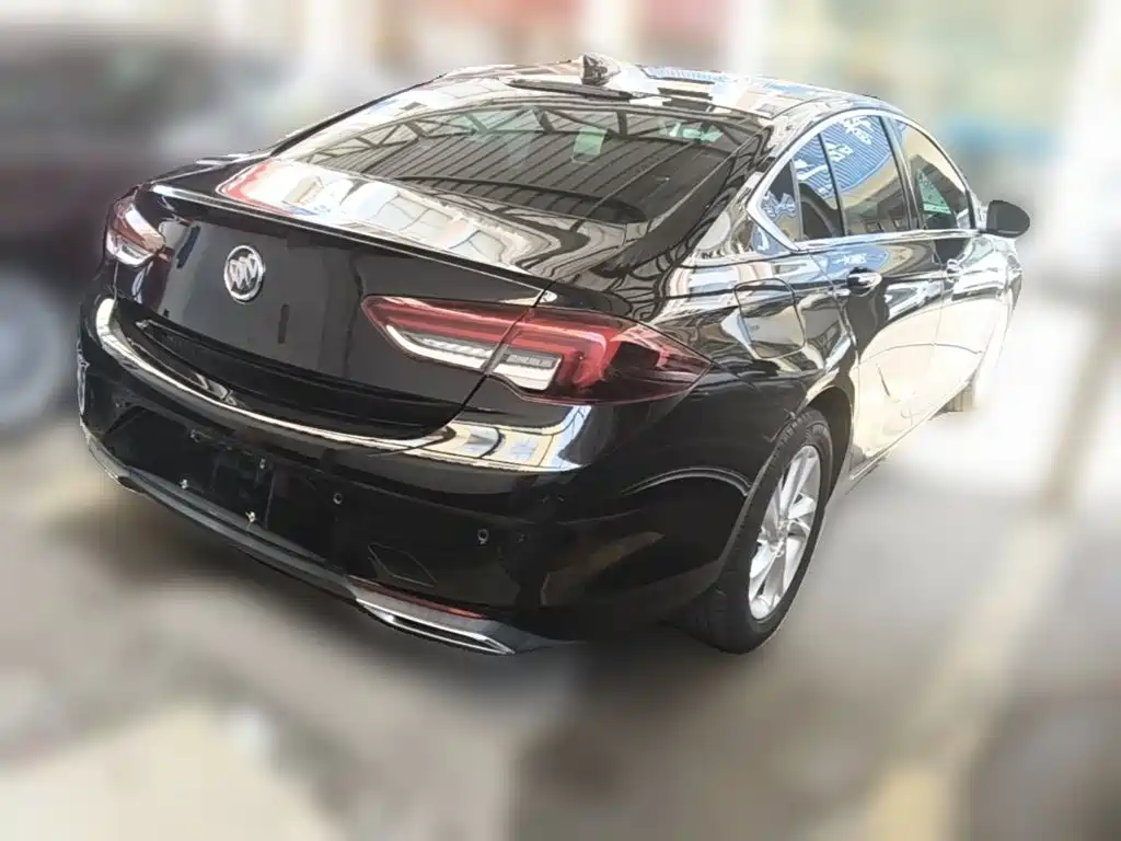 Buick Regal — фото 10