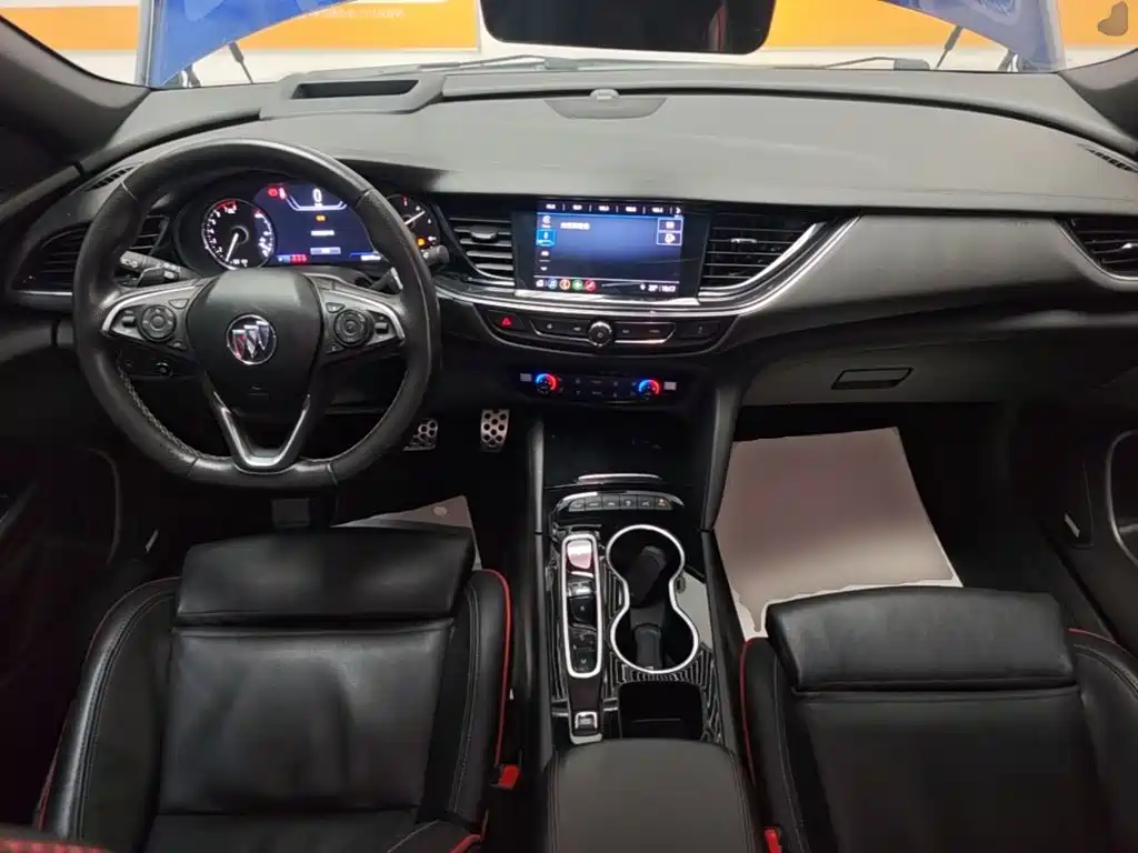 Buick Regal — фото 10