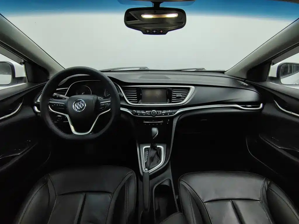 Buick Excelle — фото 5
