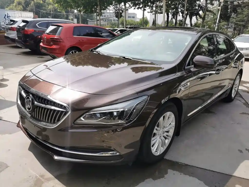 Buick LaCrosse — фото 2