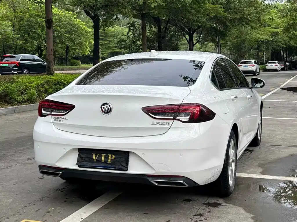 Buick Regal — фото 9