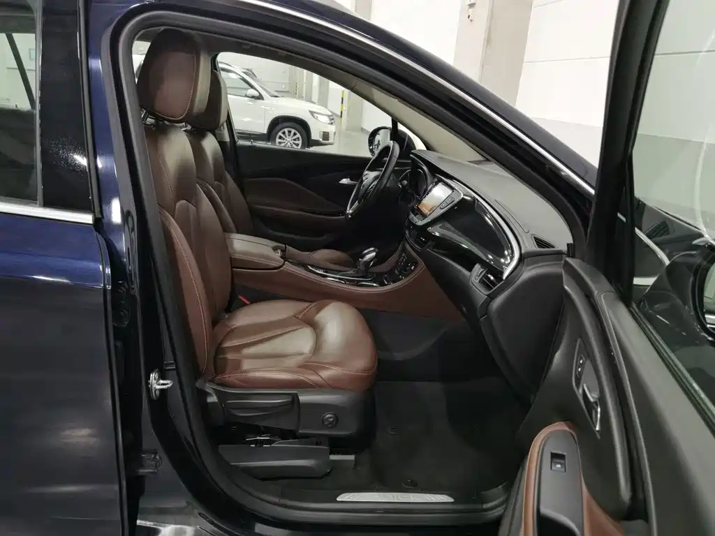 Buick Envision Plus — фото 23