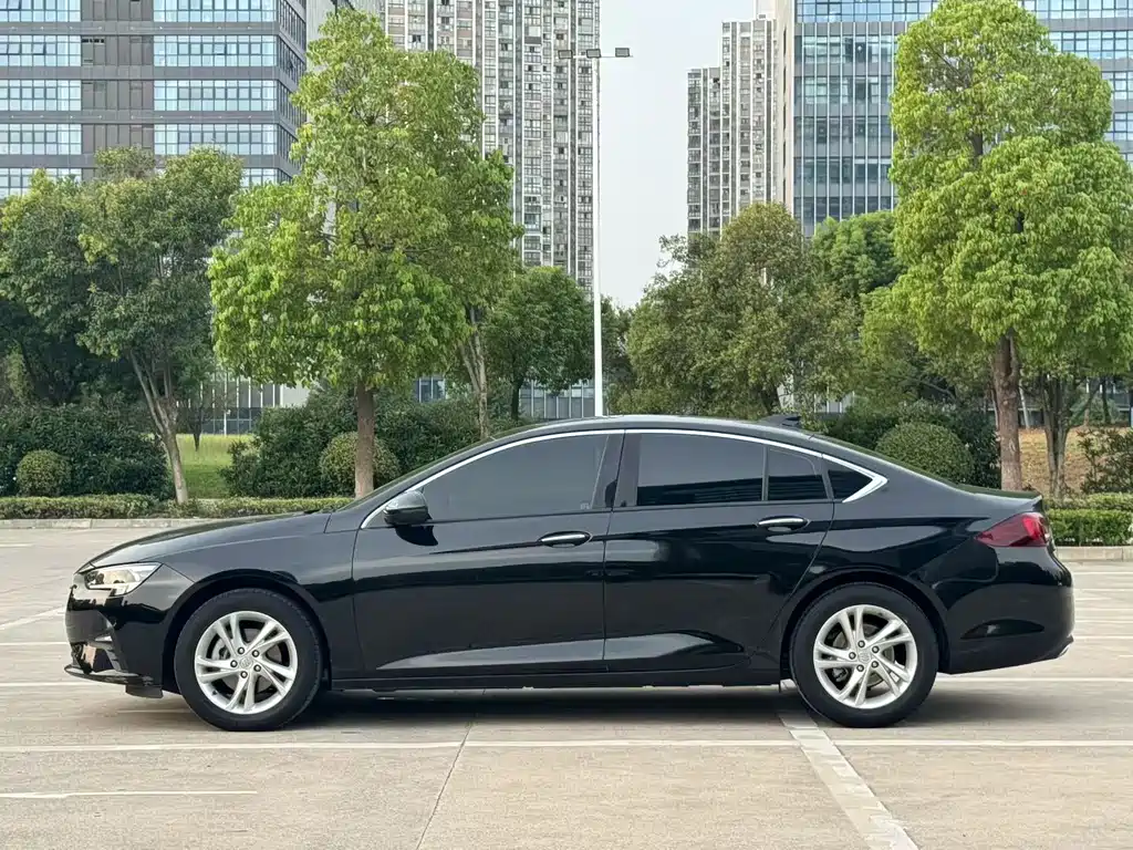 Buick Regal — фото 3