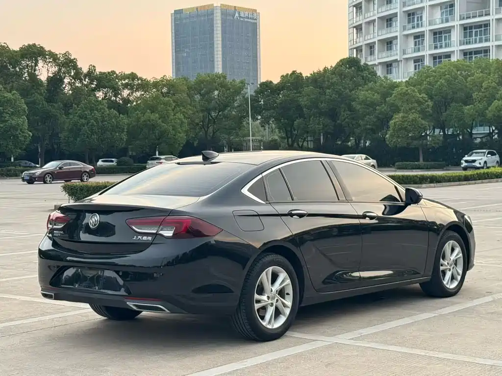 Buick Regal — фото 9