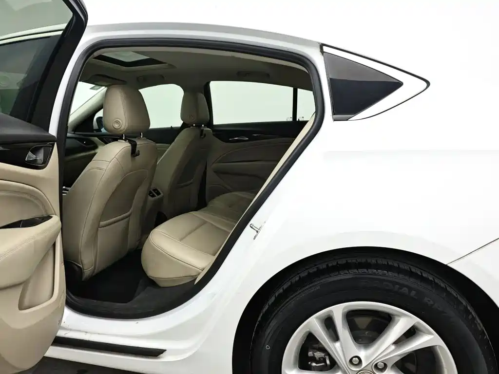 Buick Regal — фото 13