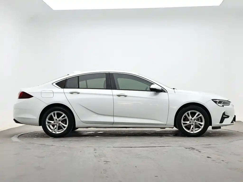 Buick Regal — фото 5