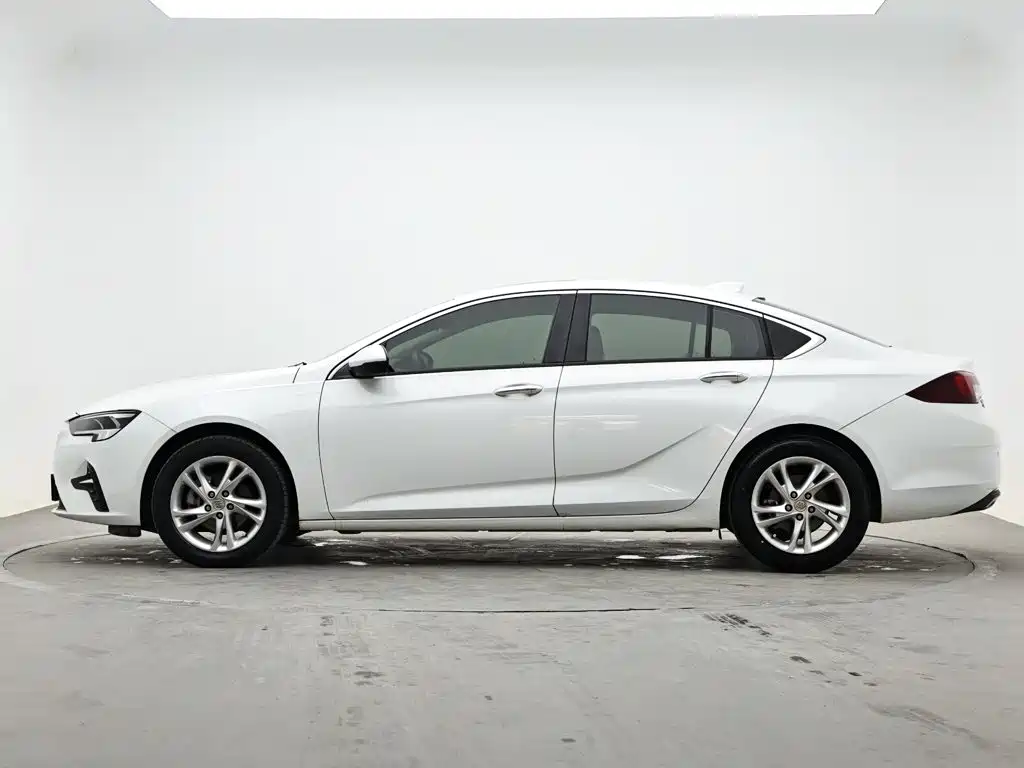 Buick Regal — фото 6