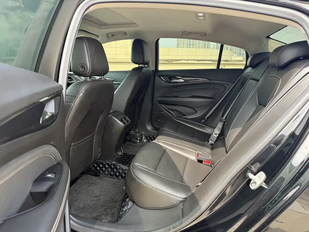 Buick Regal — фото 9