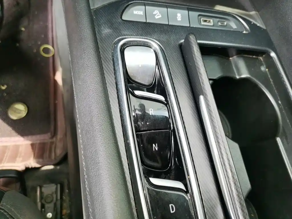 Buick Enclave — фото 14