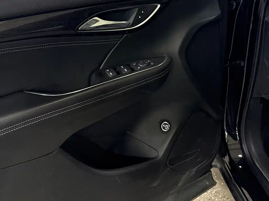 Buick Envision Plus — фото 8