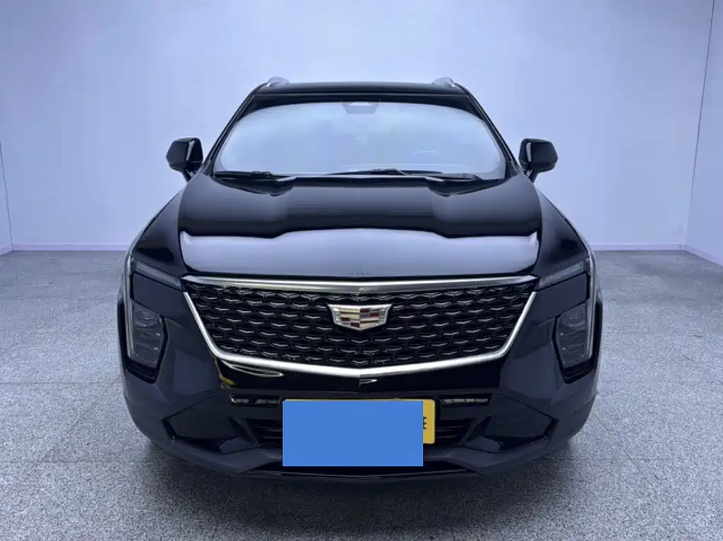 Cadillac XT4 — фото 2