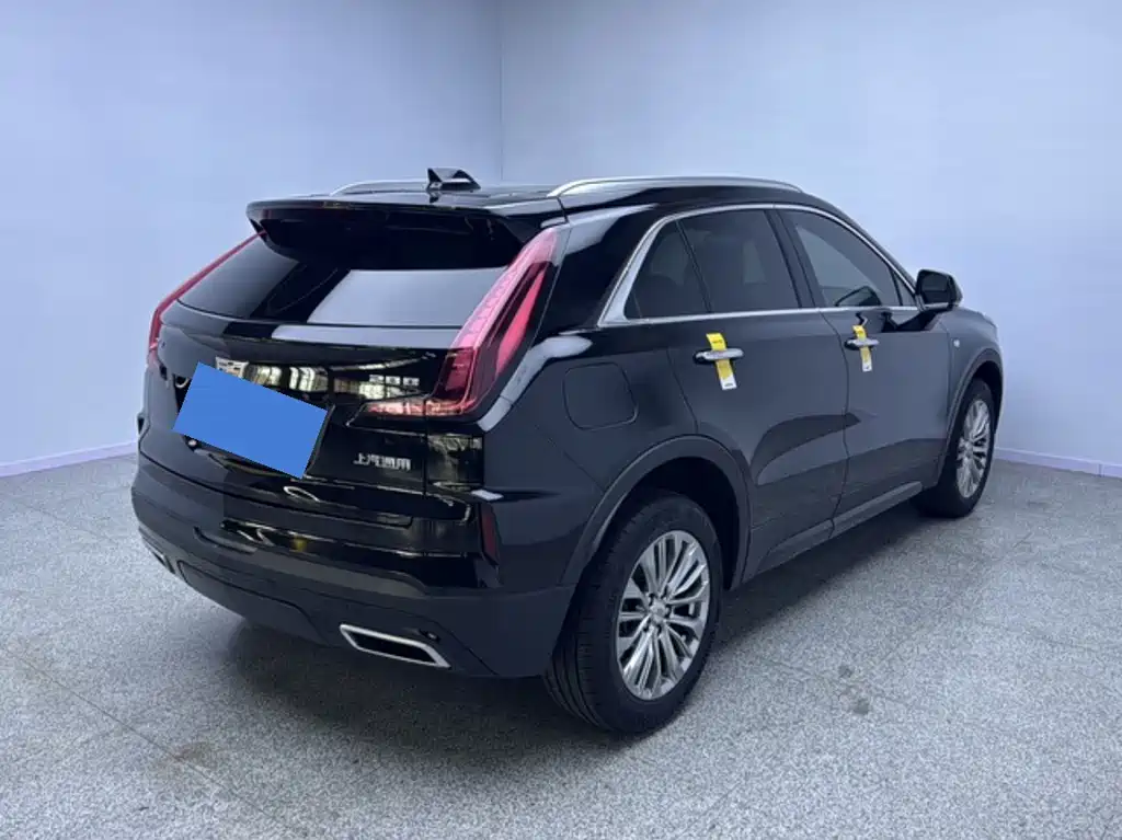 Cadillac XT4 — фото 9