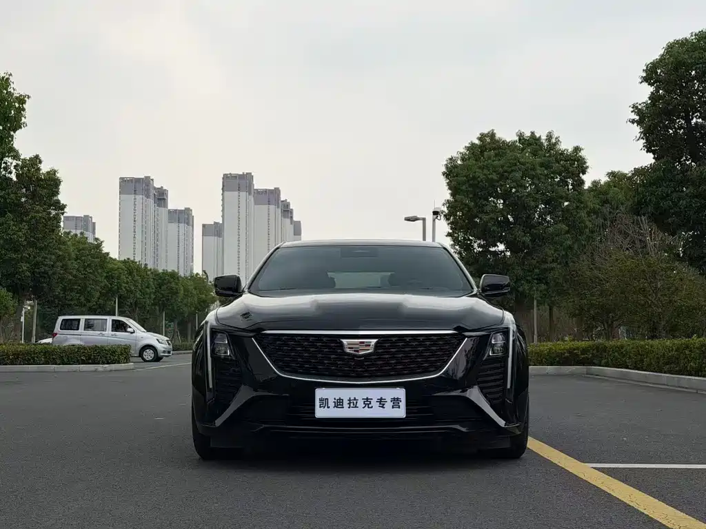 Cadillac CT5 — фото 2