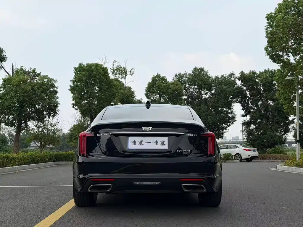 Cadillac CT5 — фото 5