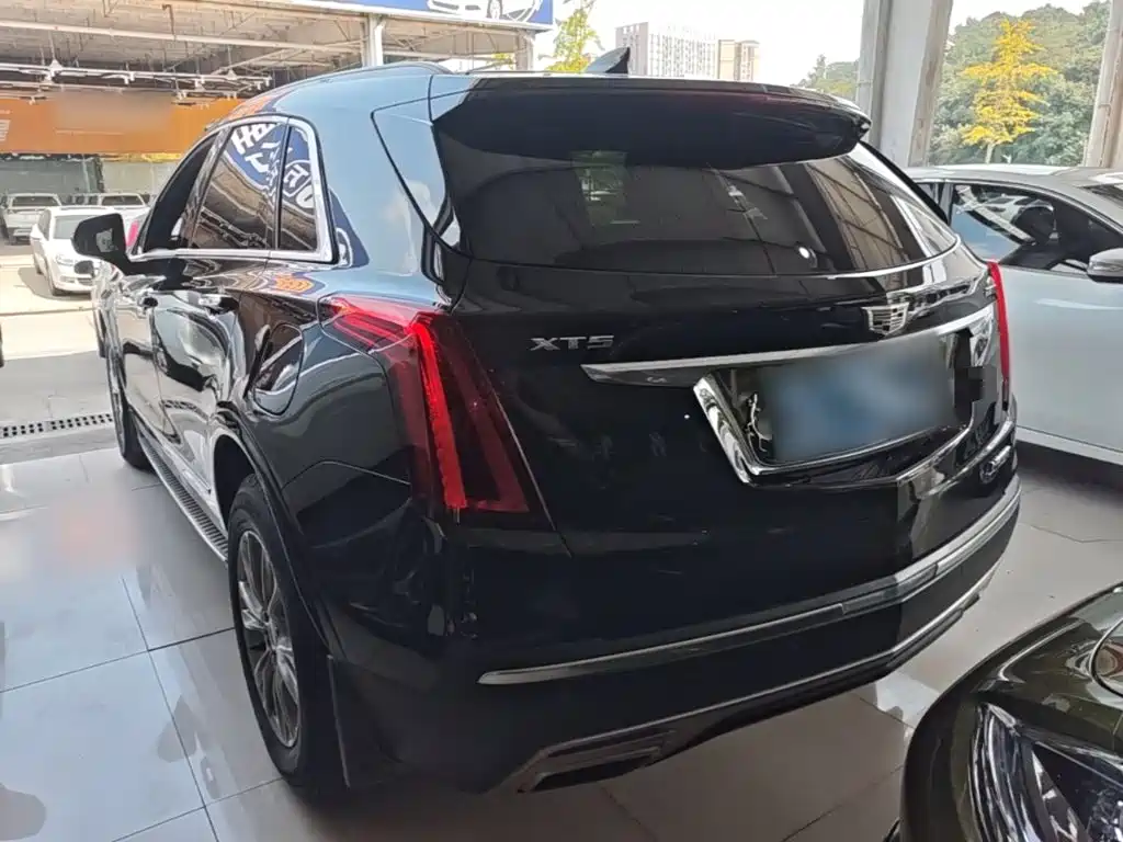 Cadillac XT5 — фото 5