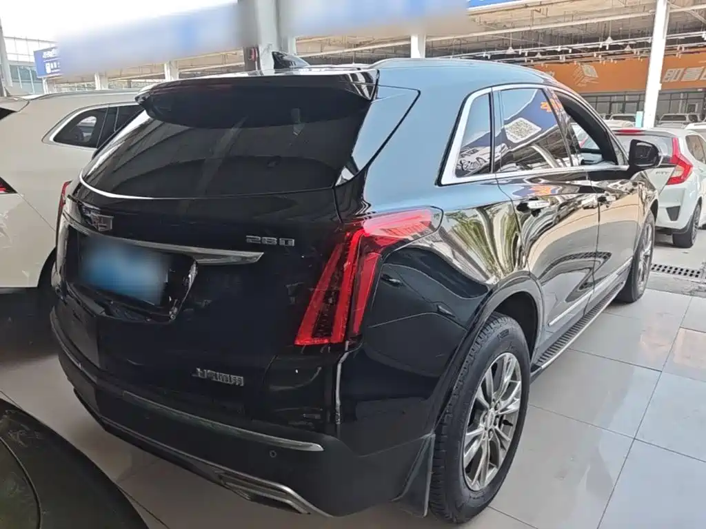 Cadillac XT5 — фото 7
