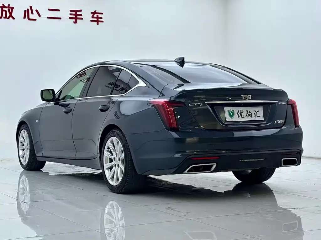 Cadillac CT5 — фото 6