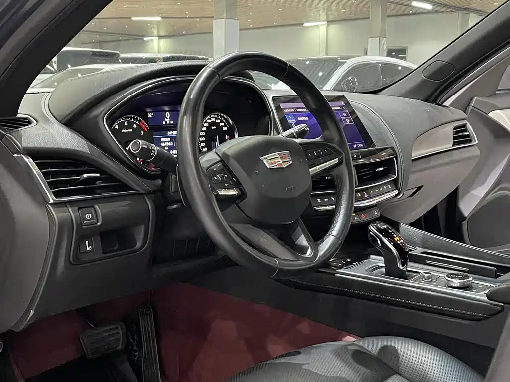 Cadillac CT5 — фото 6