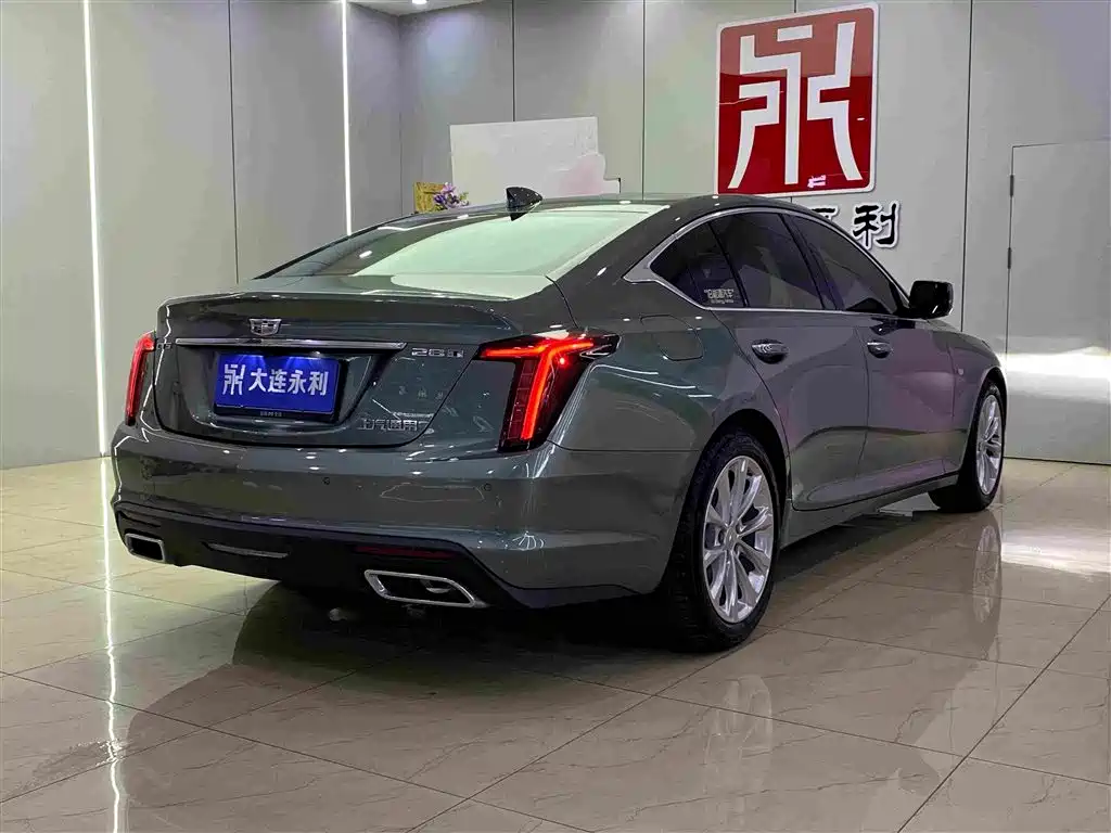 Cadillac CT5 — фото 10