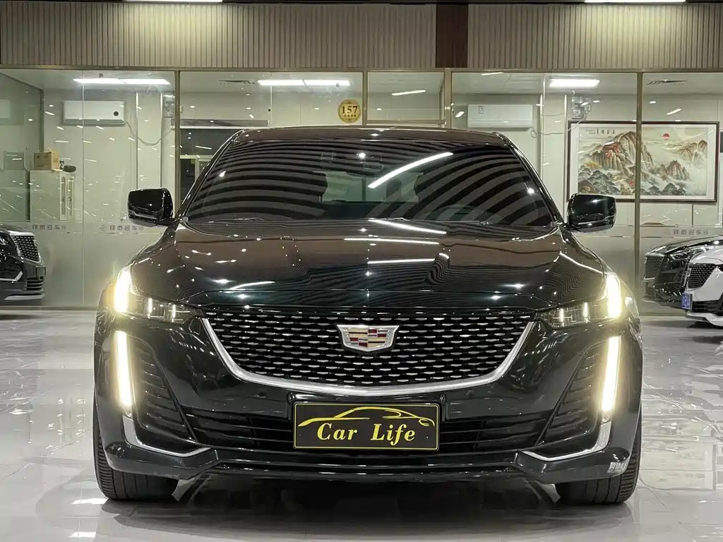 Cadillac CT5 — фото 2