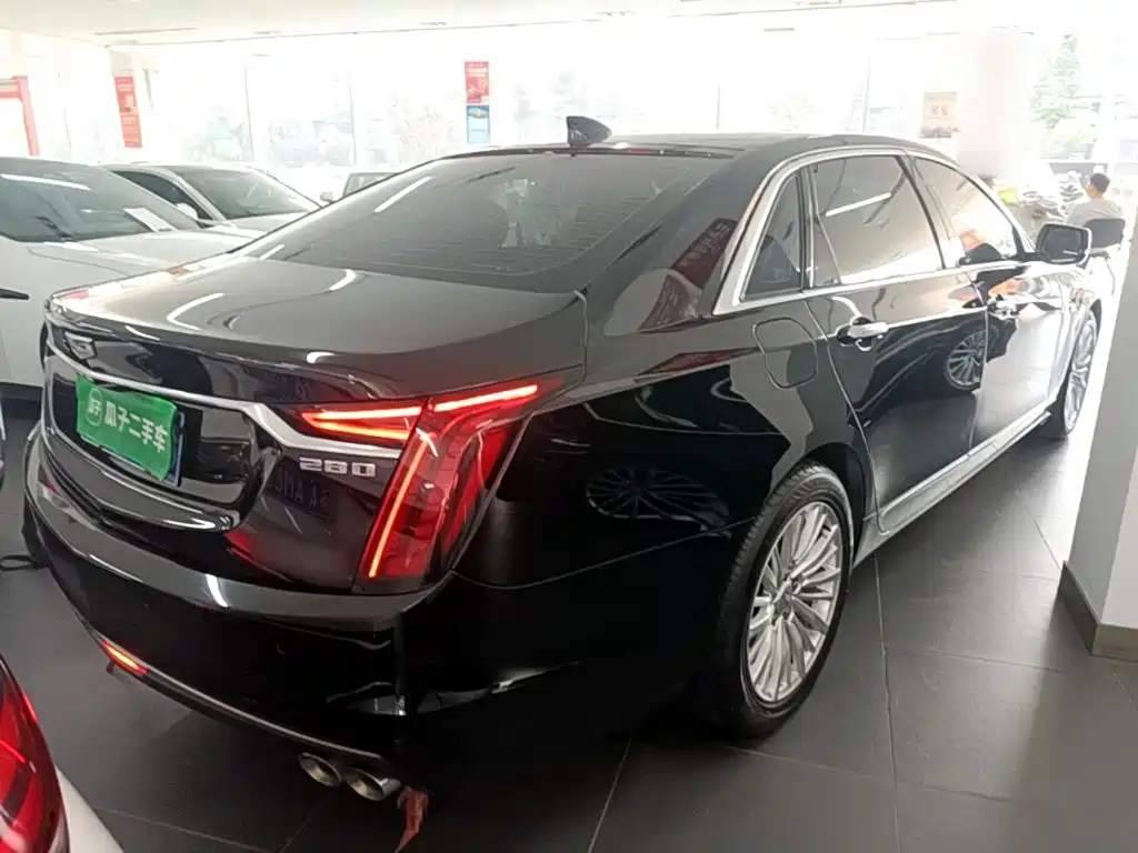 Cadillac CT6 — фото 7