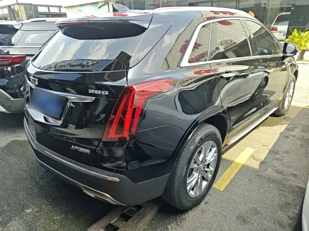 Cadillac XT5 — фото 7