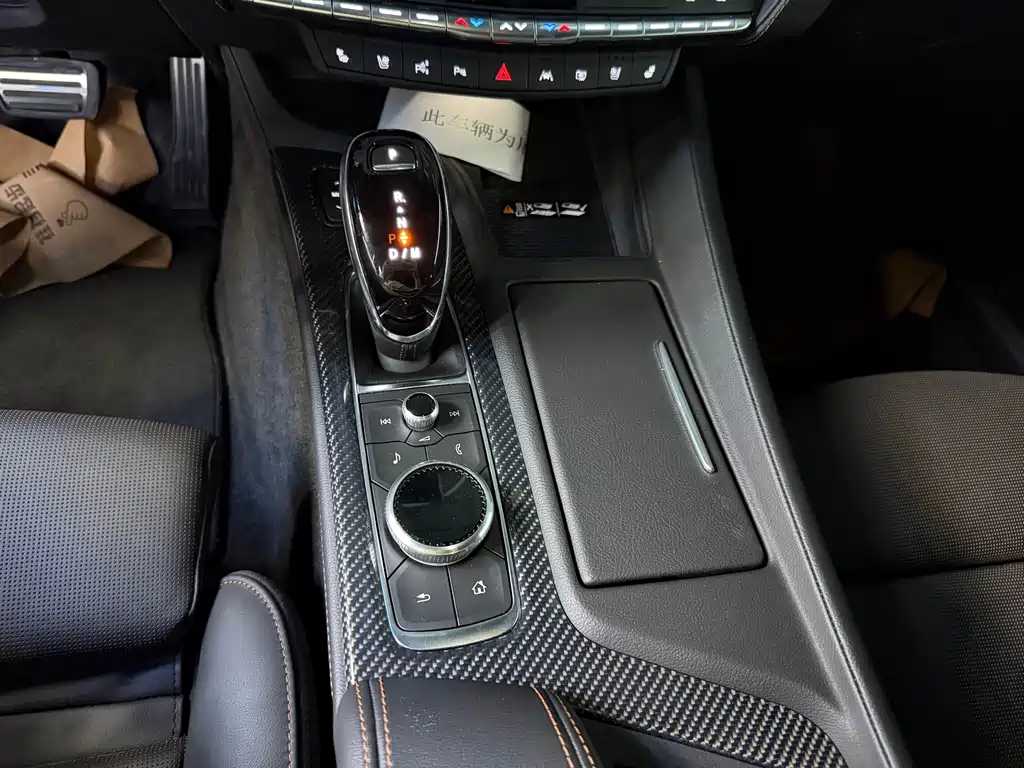 Cadillac CT5 — фото 9