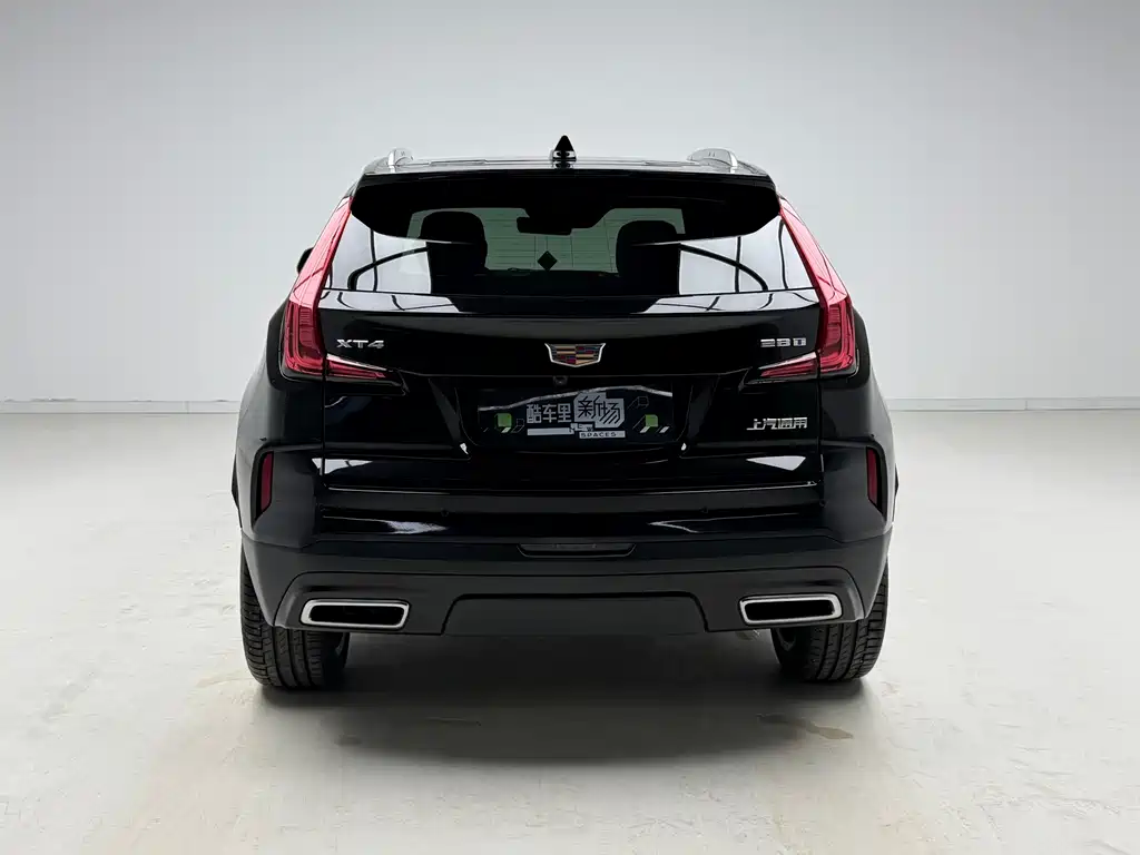 Cadillac XT4 — фото 5