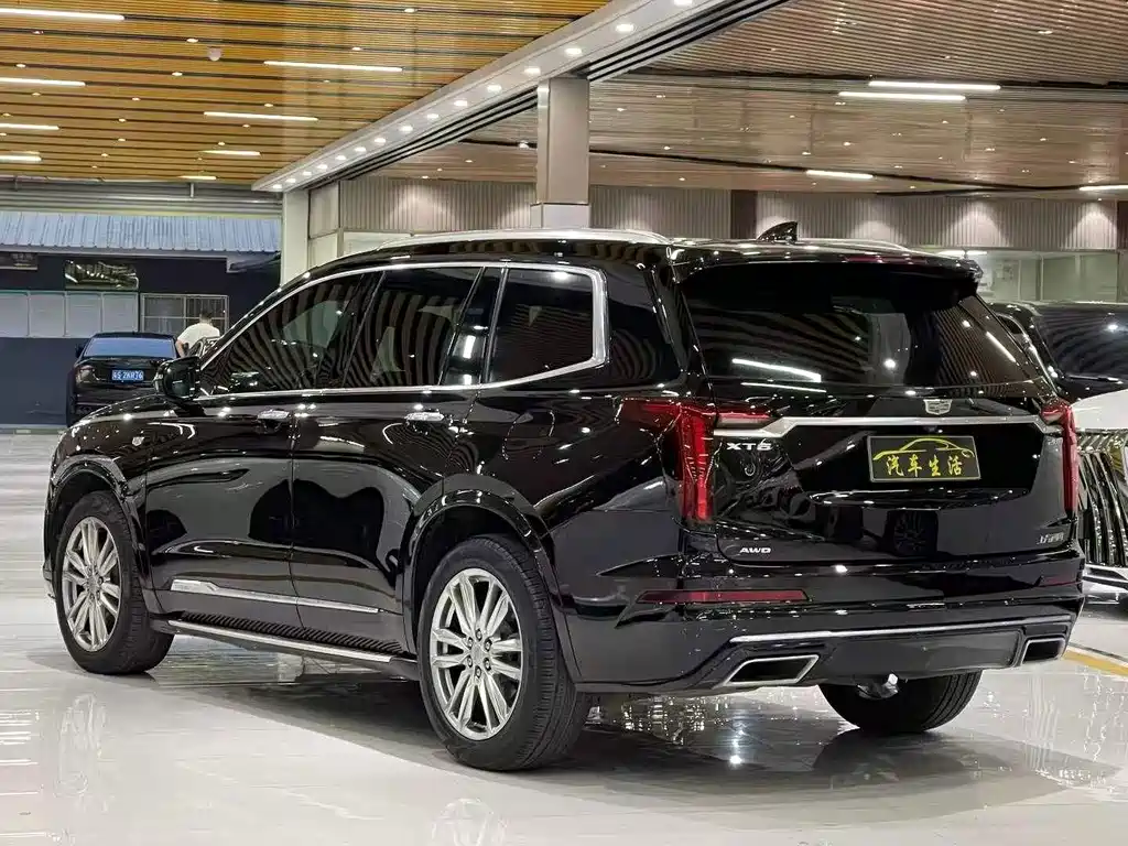 Cadillac XT6 — фото 9