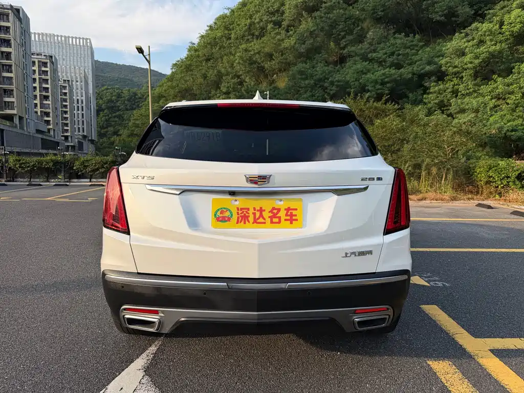 Cadillac XT5 — фото 18