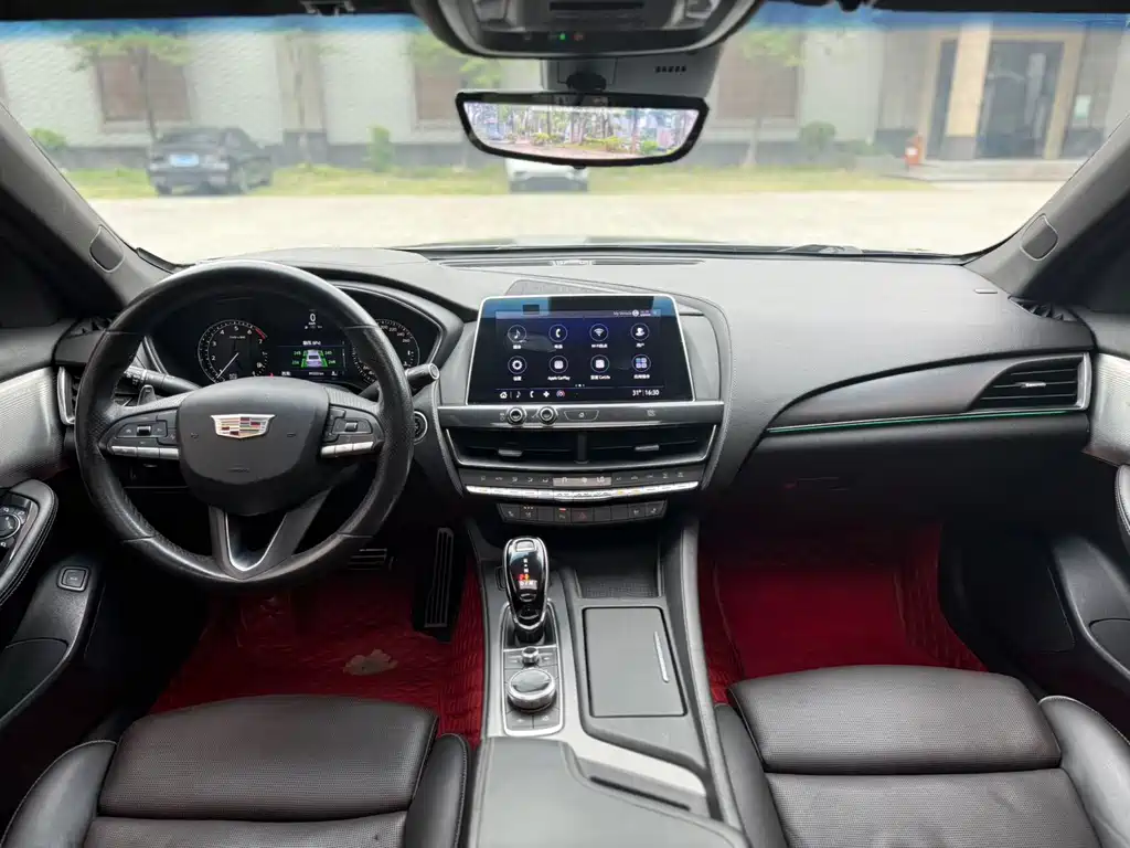 Cadillac CT5 — фото 9