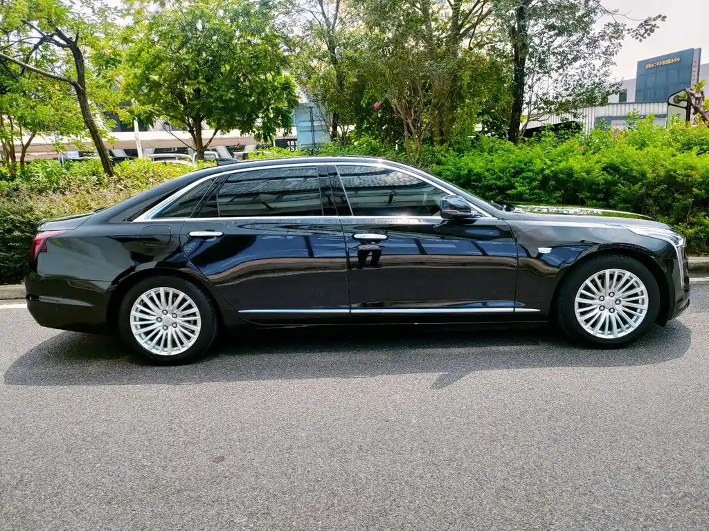 Cadillac CT6 — фото 5
