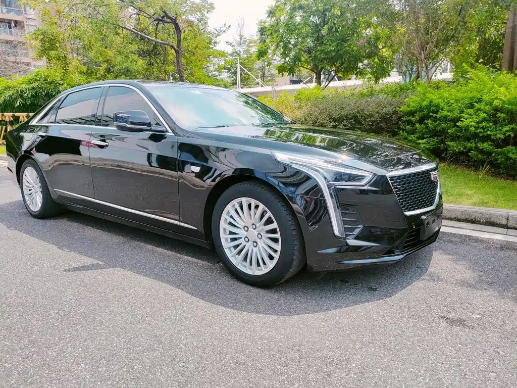 Cadillac CT6 — фото 8