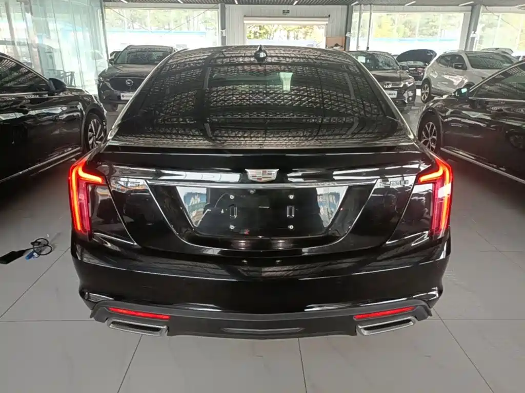 Cadillac CT5 — фото 6