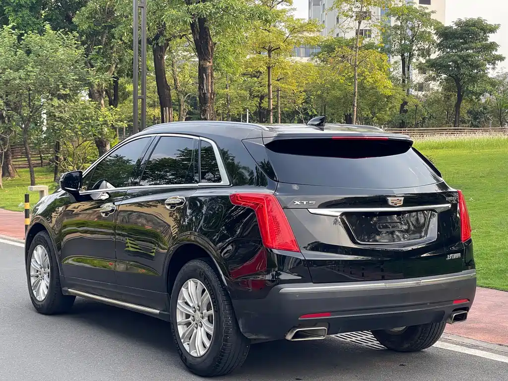 Cadillac XT5 — фото 4