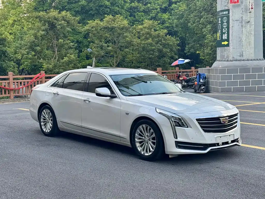 Cadillac CT6 — фото 4