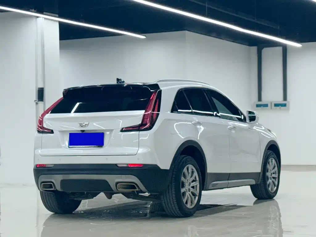 Cadillac XT4 — фото 5