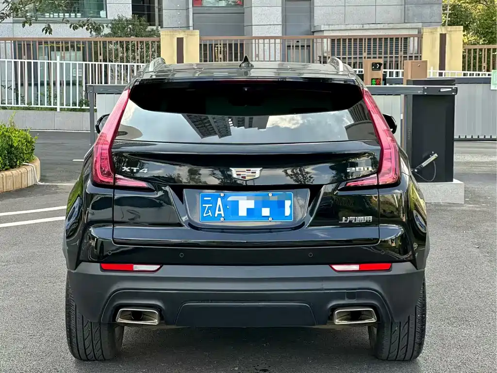 Cadillac XT4 — фото 4