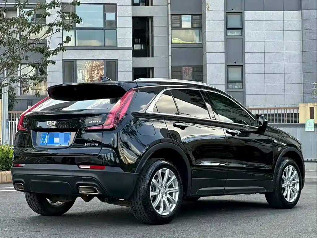 Cadillac XT4 — фото 5