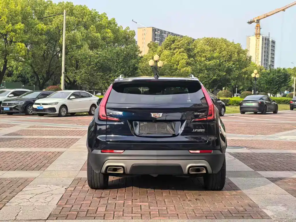 Cadillac XT4 — фото 13
