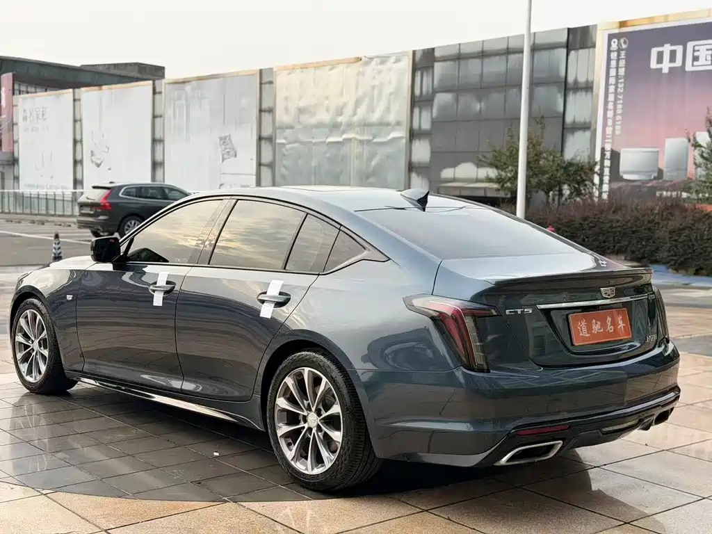 Cadillac CT5 — фото 6