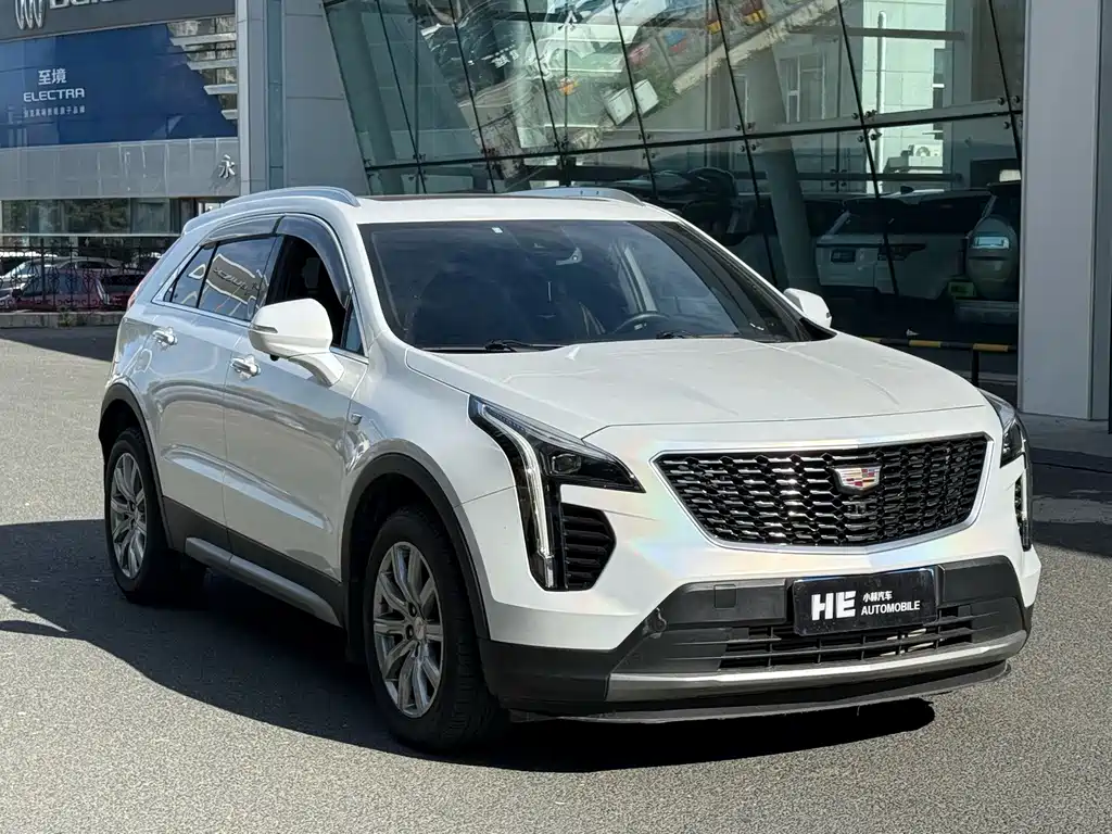 Cadillac XT4 — фото 3