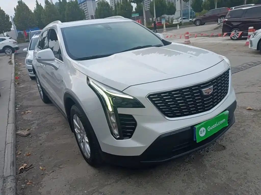 Cadillac XT4 — фото 4