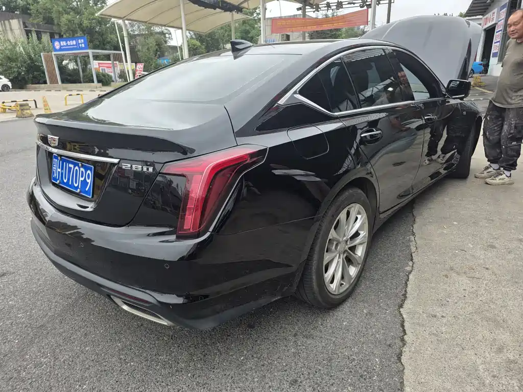 Cadillac CT5 — фото 6