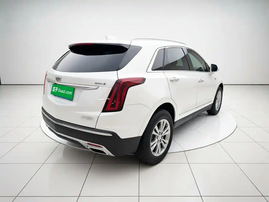 Cadillac XT5 — фото 6