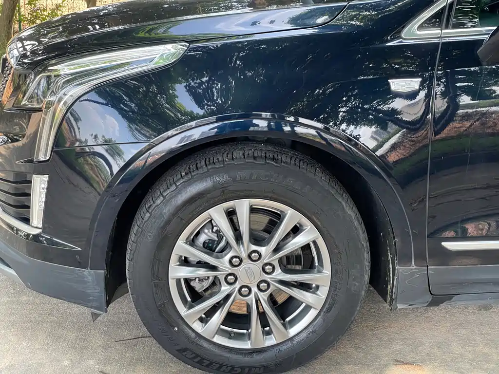 Cadillac XT5 — фото 3